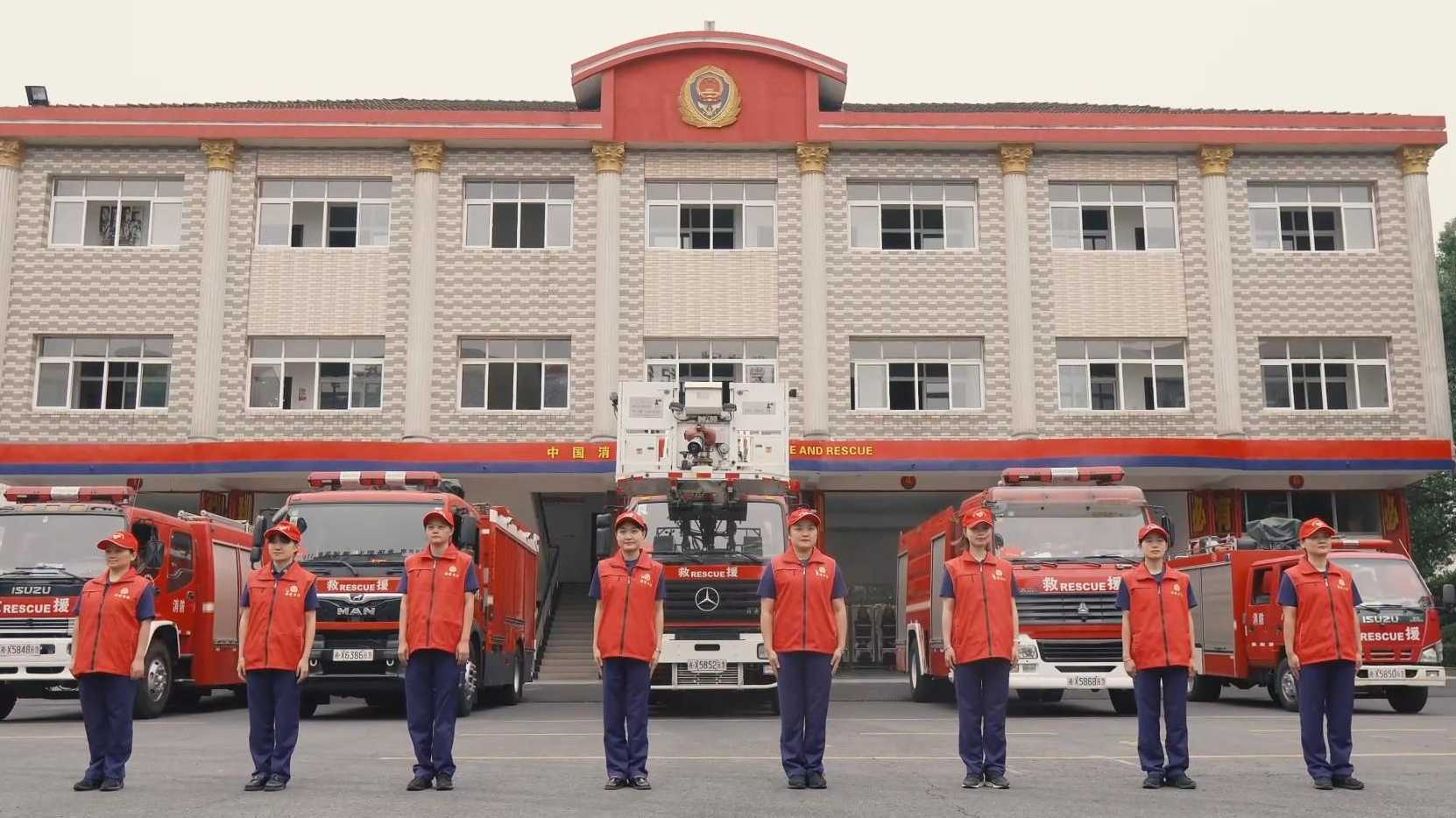 “小红帽”消防志愿行