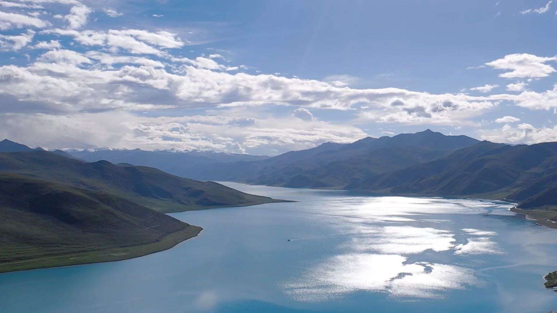 西藏山南羊湖