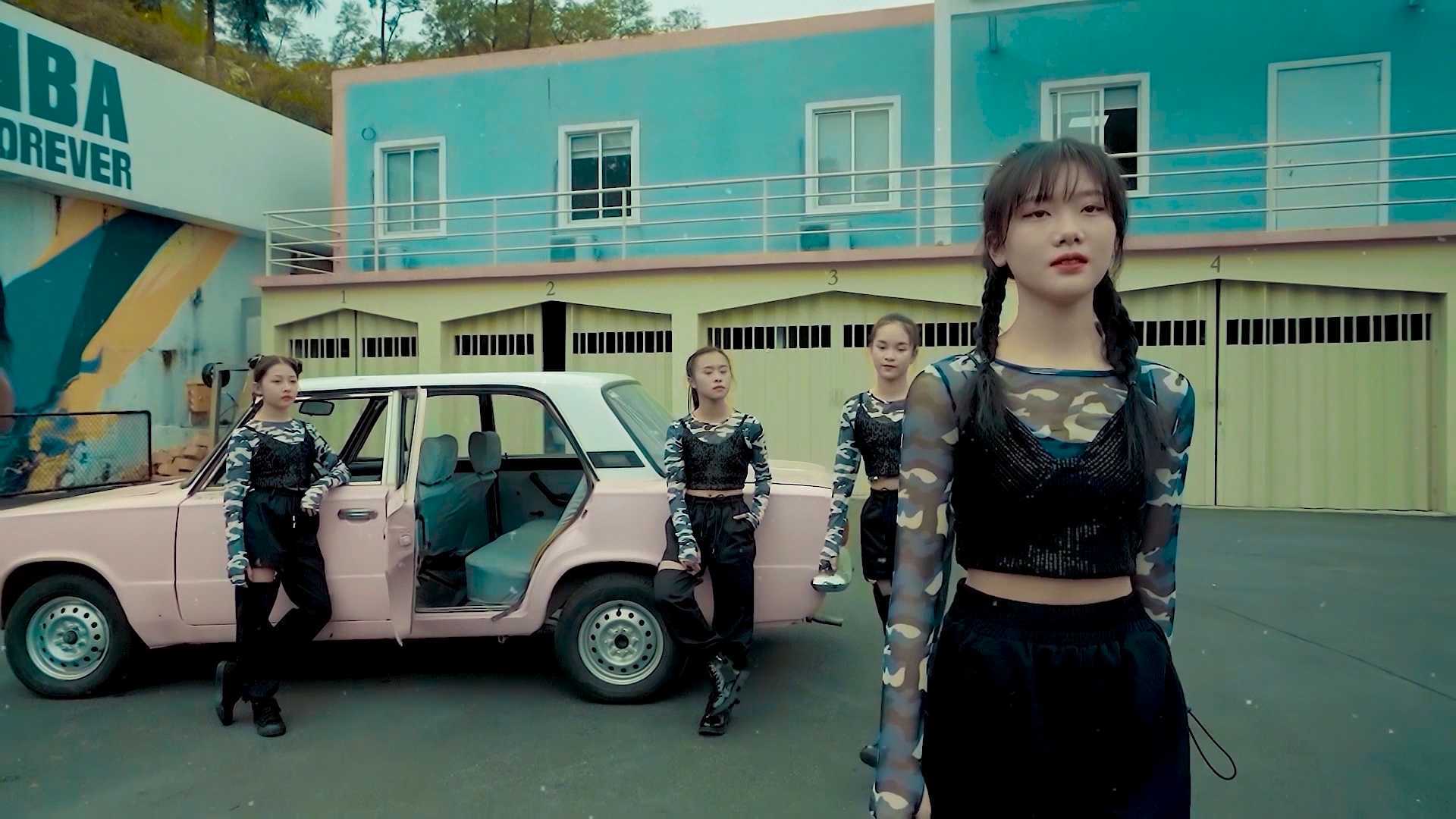 Happy Sunning - 方思懿 女团No.1版MV BLACKPINK