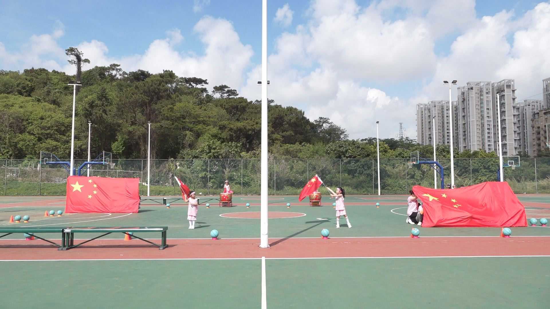 东莞市厚街梦想幼儿园 《红色篮球梦，红色中国梦！》