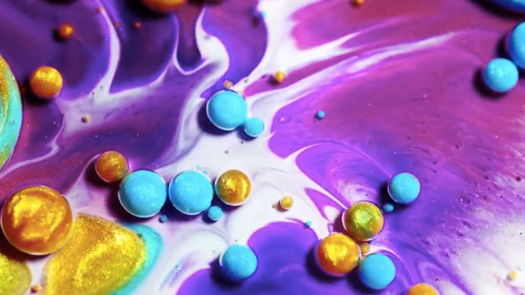 色彩世界：这是融化的彩虹糖？