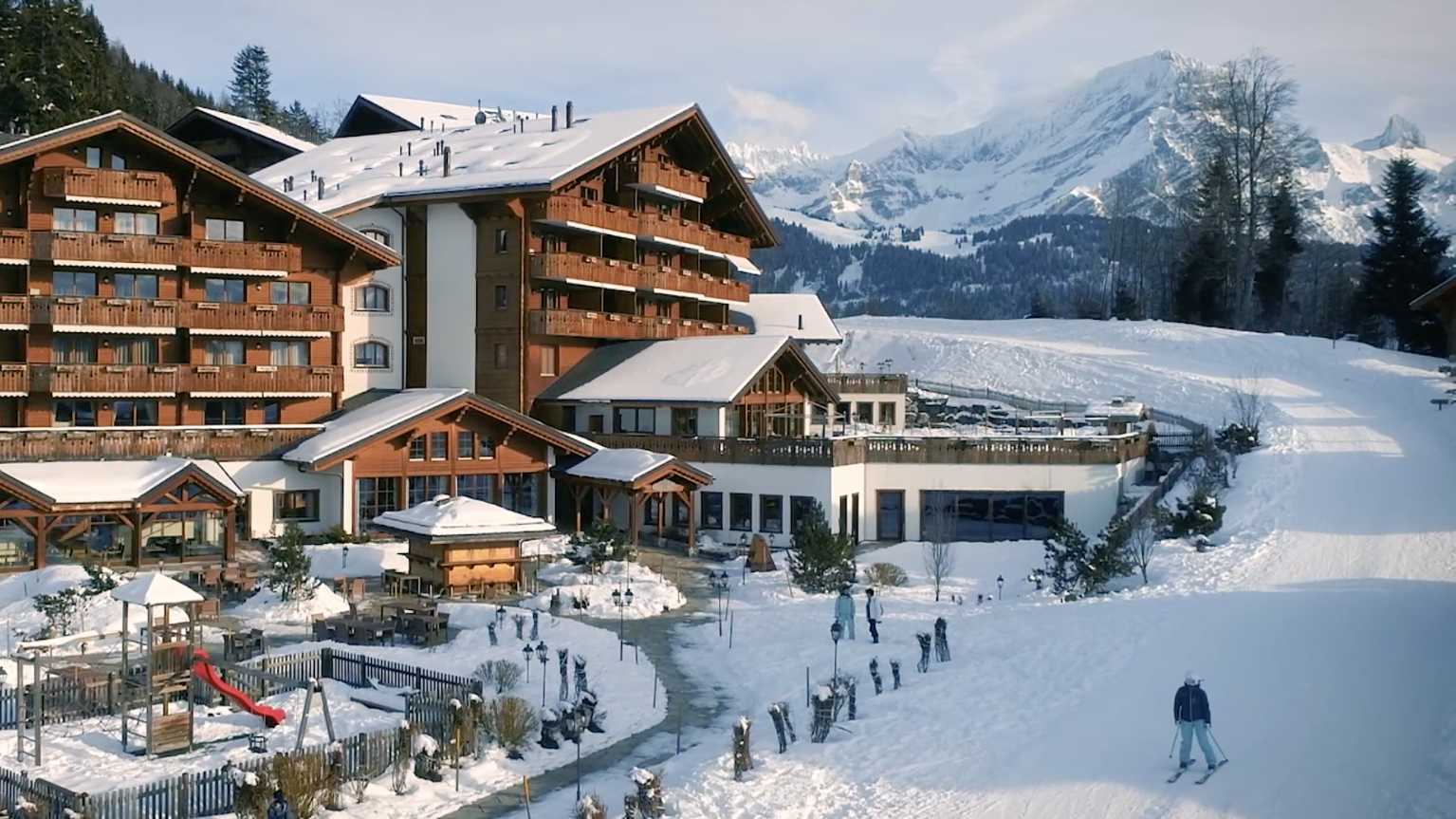 瑞士山顶滑雪酒店 | 宣传片