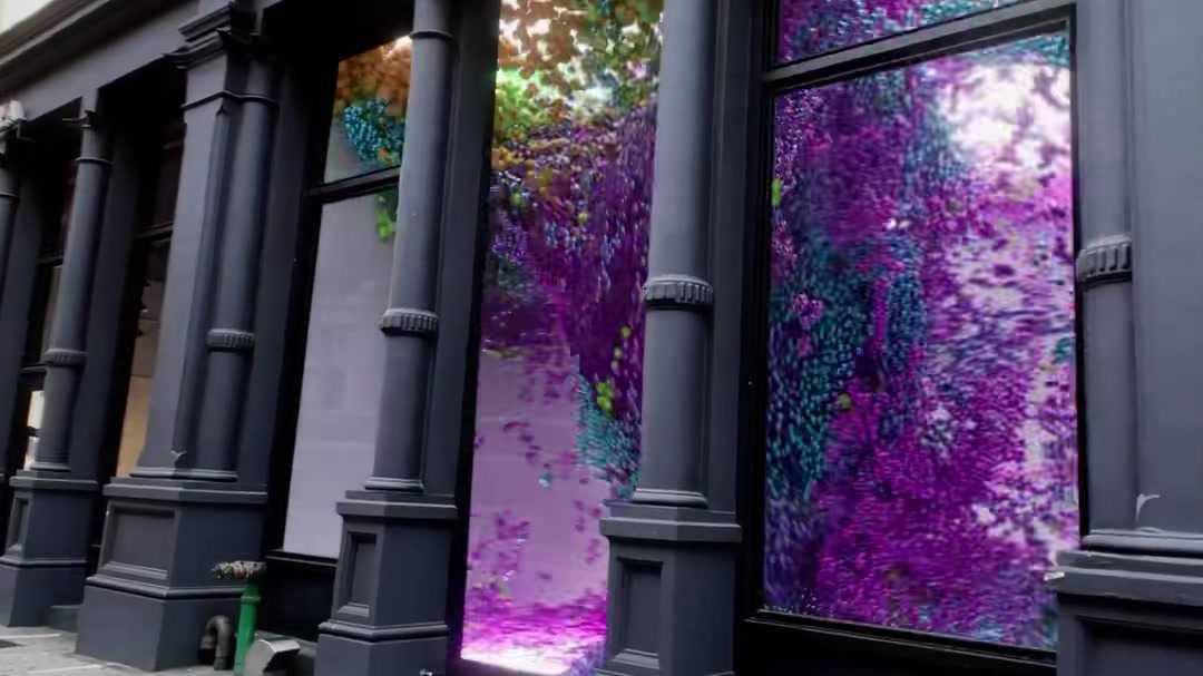 数字媒体艺术：ZARA “裸眼3D”橱窗，真的“裸眼3D”吗