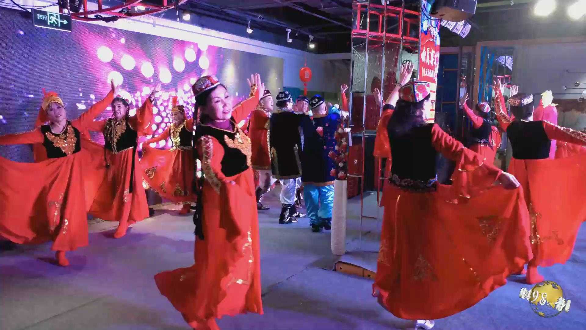 新疆舞《亲戚》小花帽新疆舞艺术团-静海制作