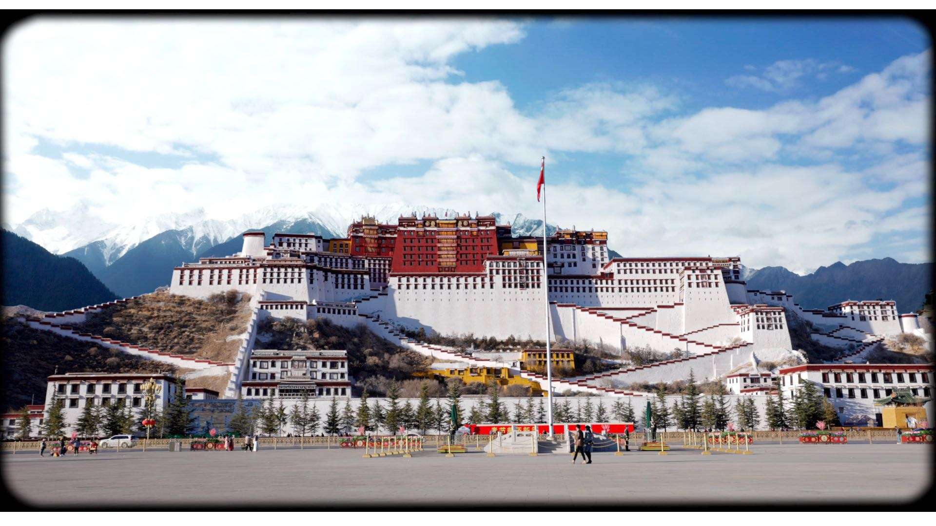 西藏是一个神圣的地方，西藏不是终点 它是出发的原因