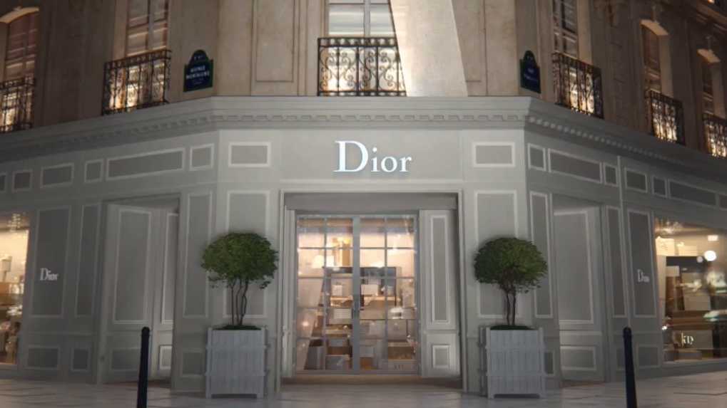 Dior 迪奥 圣诞大广告