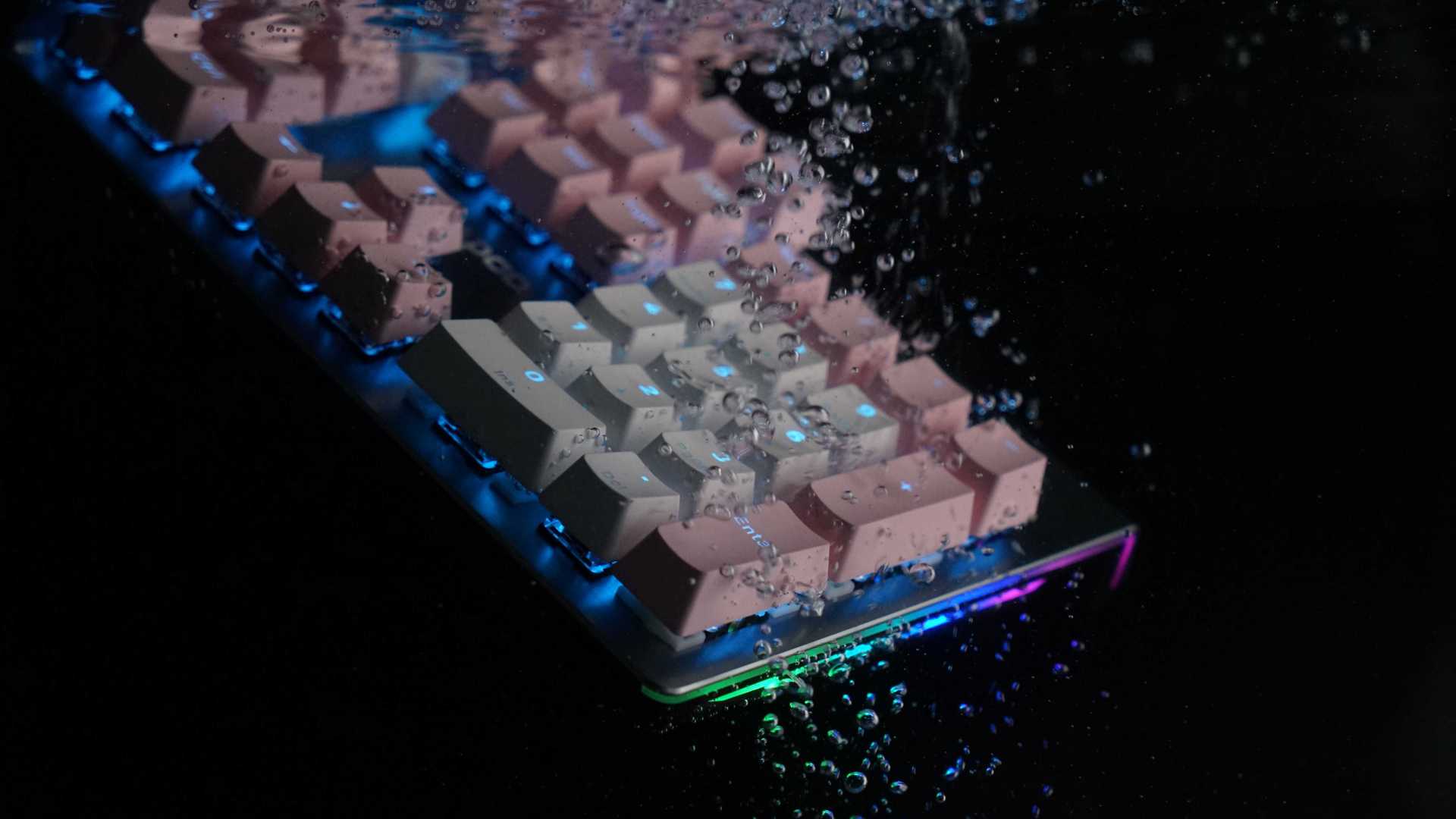 雷柏V530防水背光游戏机械键盘多款颜色水下开灯测试
