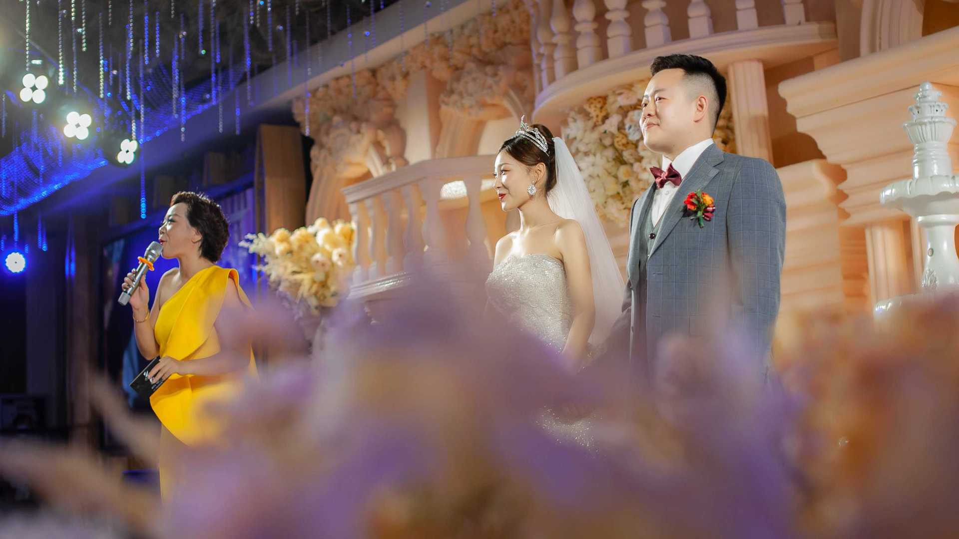 婚礼MV 大气浪漫时尚丨峥嵘大酒店婚礼堂出品