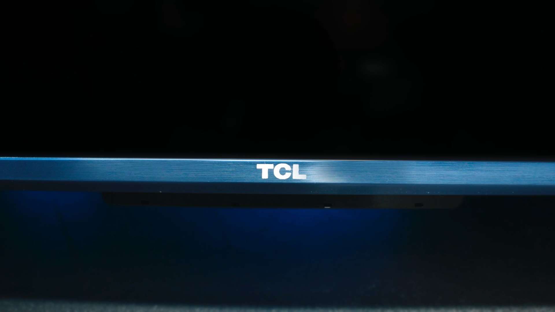 TCL 电视 V8E