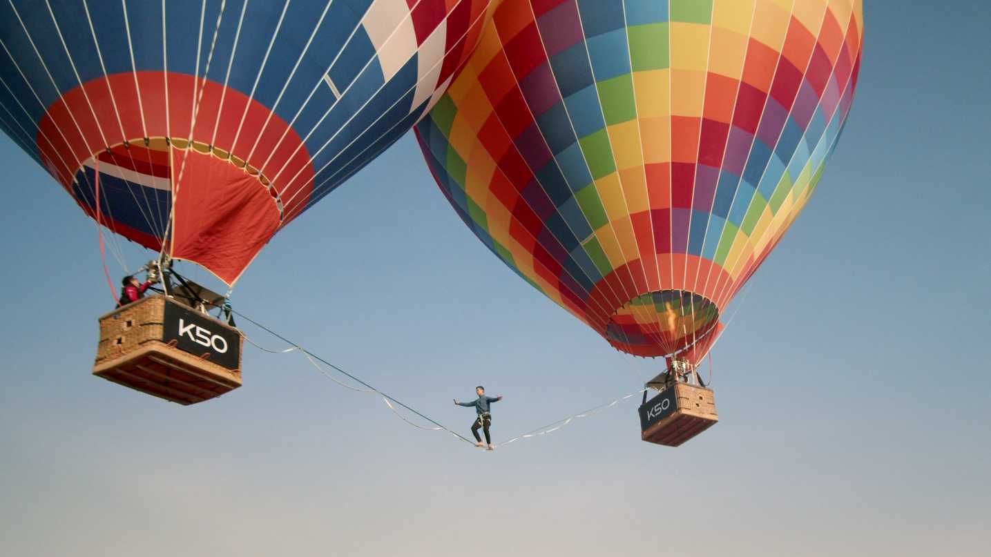 Redmi K50 × 施海林 挑战亚洲首次 「自由飞热气球高空扁带」