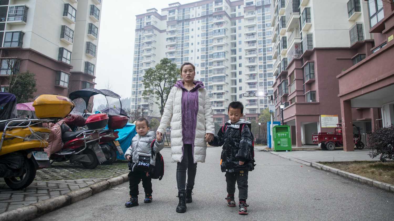 贵州宝妈训练人工智能挣钱买房，数字就业让乡村女性带娃工作兼顾