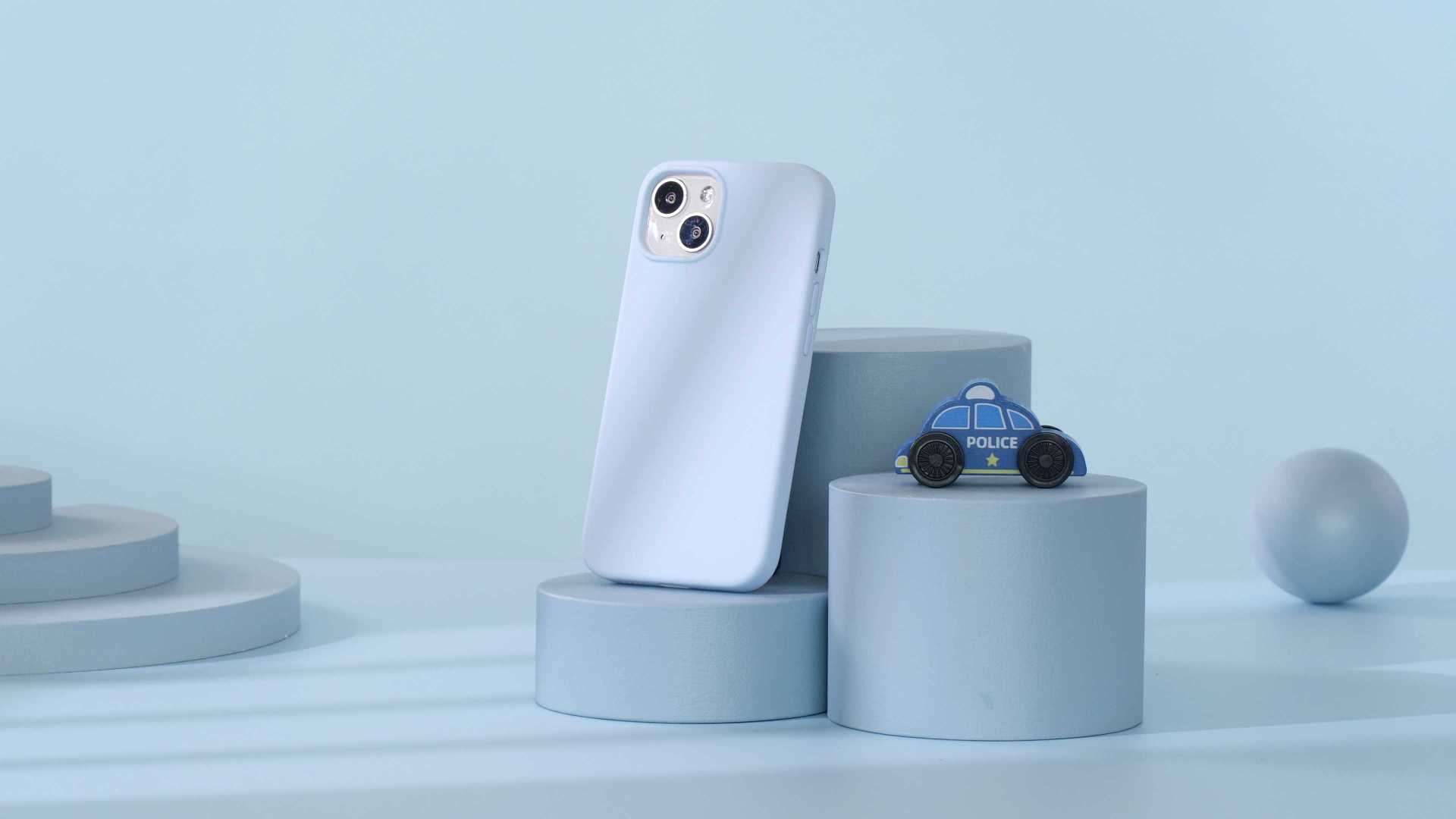 《绿联苹果13真液态硅胶手机壳》-电商广告