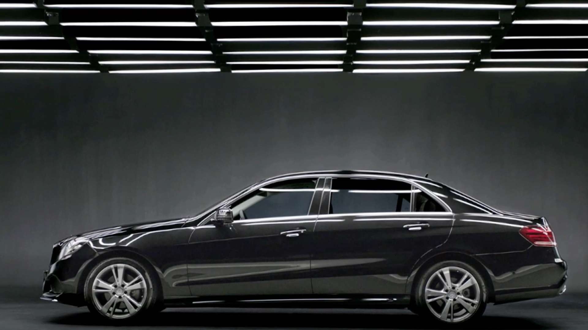 Mercedes-Benz E-Class dir