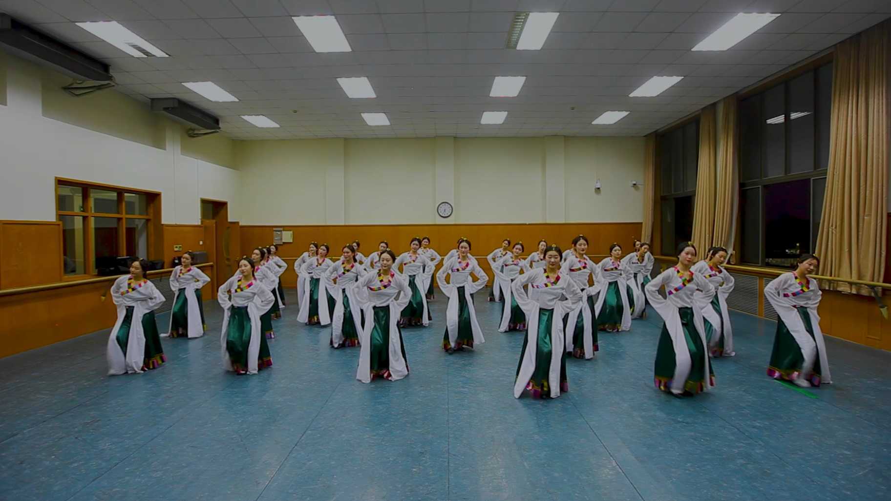舞蹈教学 北京舞蹈学院课堂跟拍