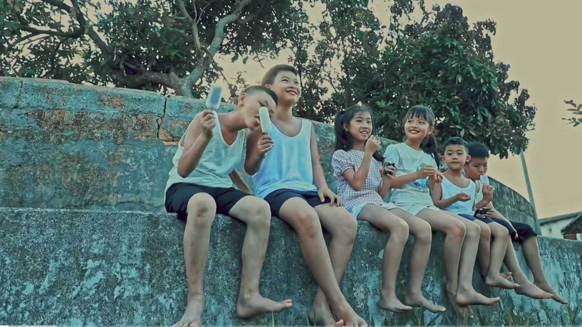 新客家童谣《小小萤火虫》音乐MV