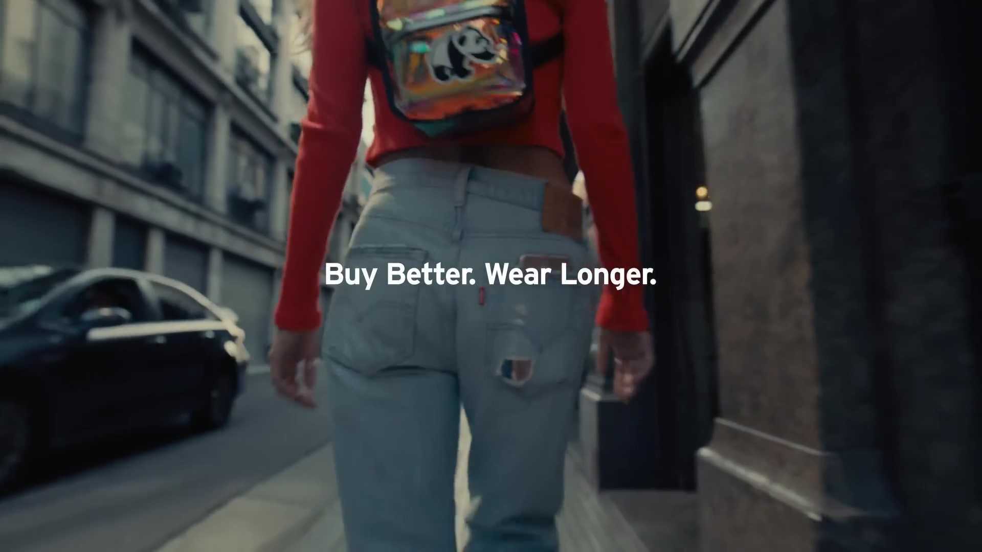 李维斯全新广告《牛仔裤的丝滑之旅》