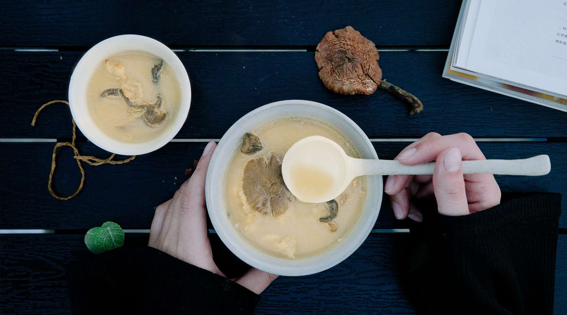 小鸡炖蘑菇，每一个东北人心中家的味道，连吃2碗饭都不够！