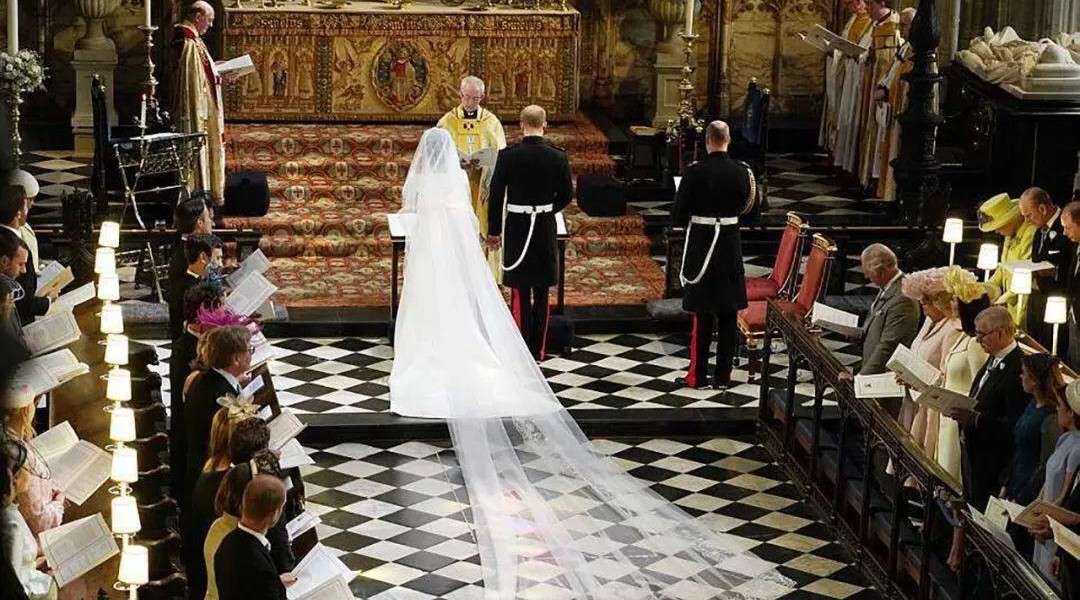 英国王室婚礼，请前任成传统？