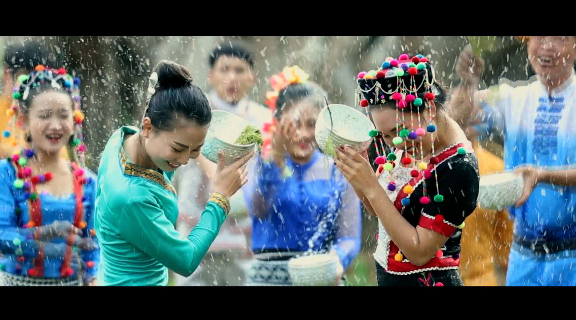 中国德宏2019国际泼水狂欢节宣传片