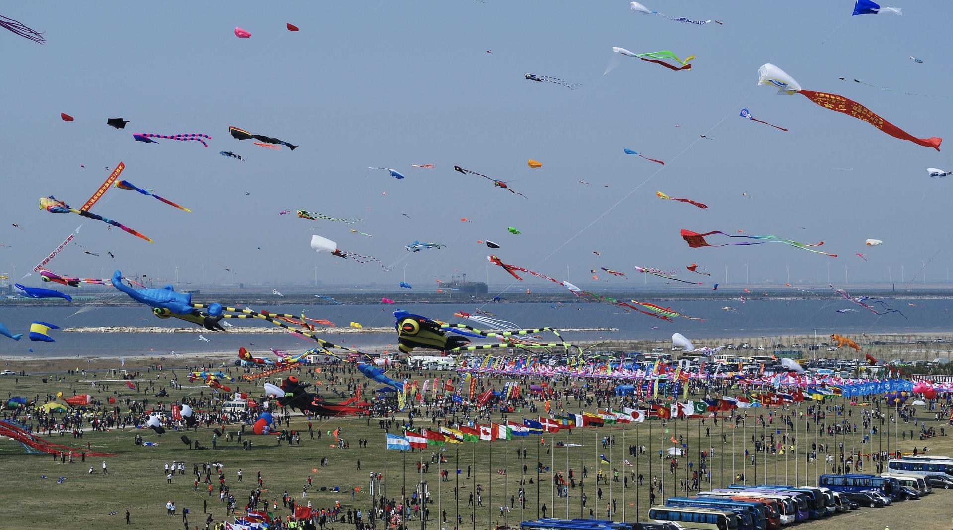 航拍潍坊第三十六届国际风筝节