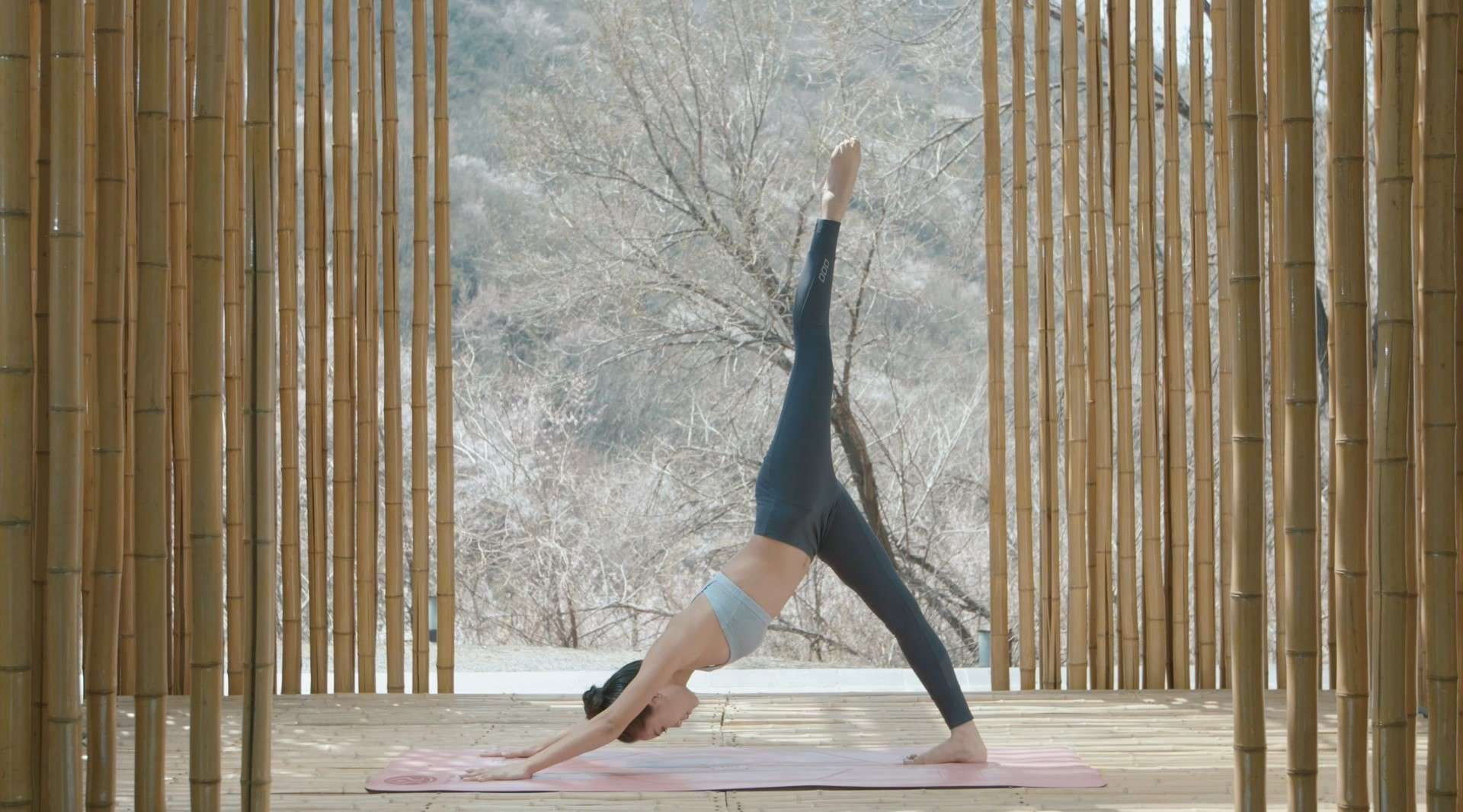 SOHO中国“长城脚下的公社“健身教程  瑜伽篇