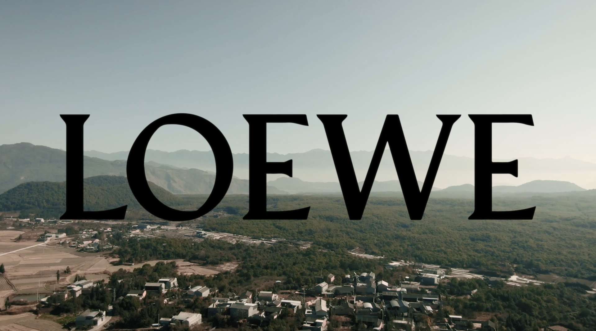 「中国年・团圆」—— LOEWE罗意威 庚子中国年系列短片