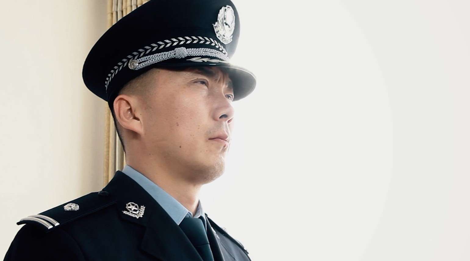 感动北疆最美警察 — 阿拉腾巴根