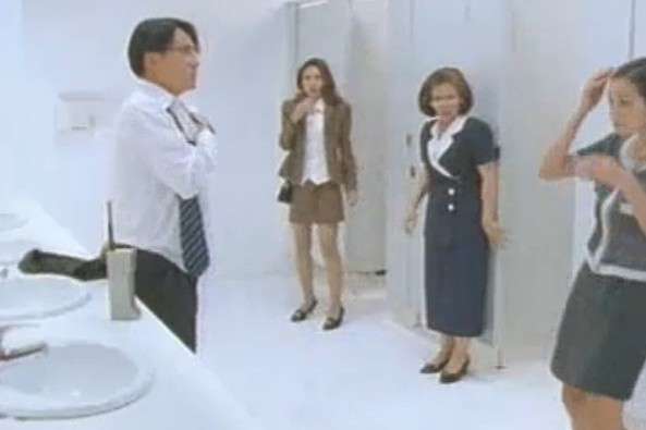 泰国John Henry创意搞笑广告《误入女厕所怎么办》