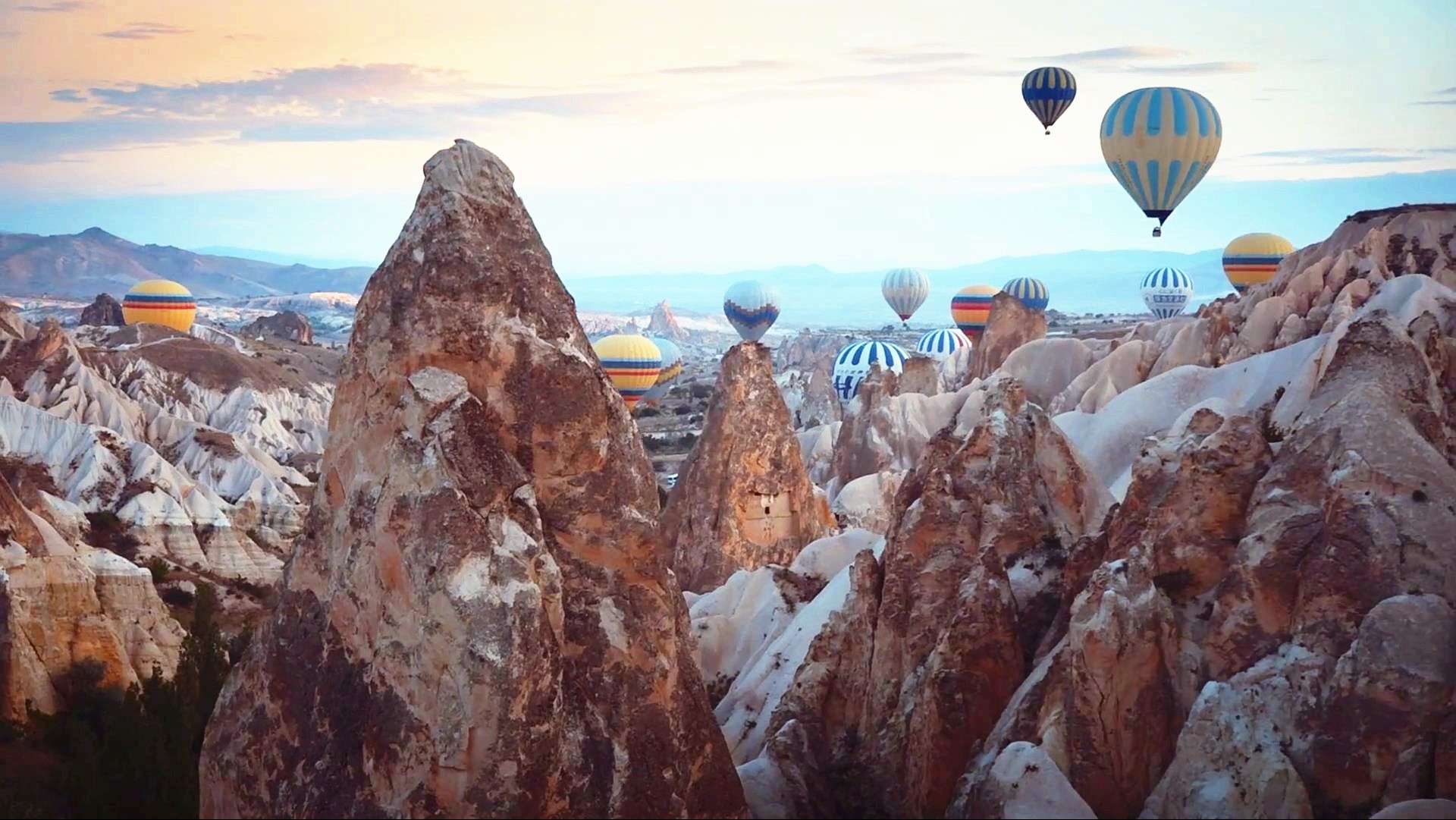 Brandon Li迷人风情创意剪辑旅行短片《土耳其幻想曲》