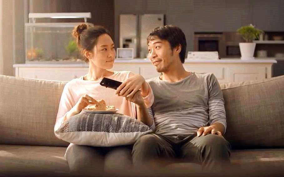 越南两性生活搞笑广告《婚前婚后大对比》