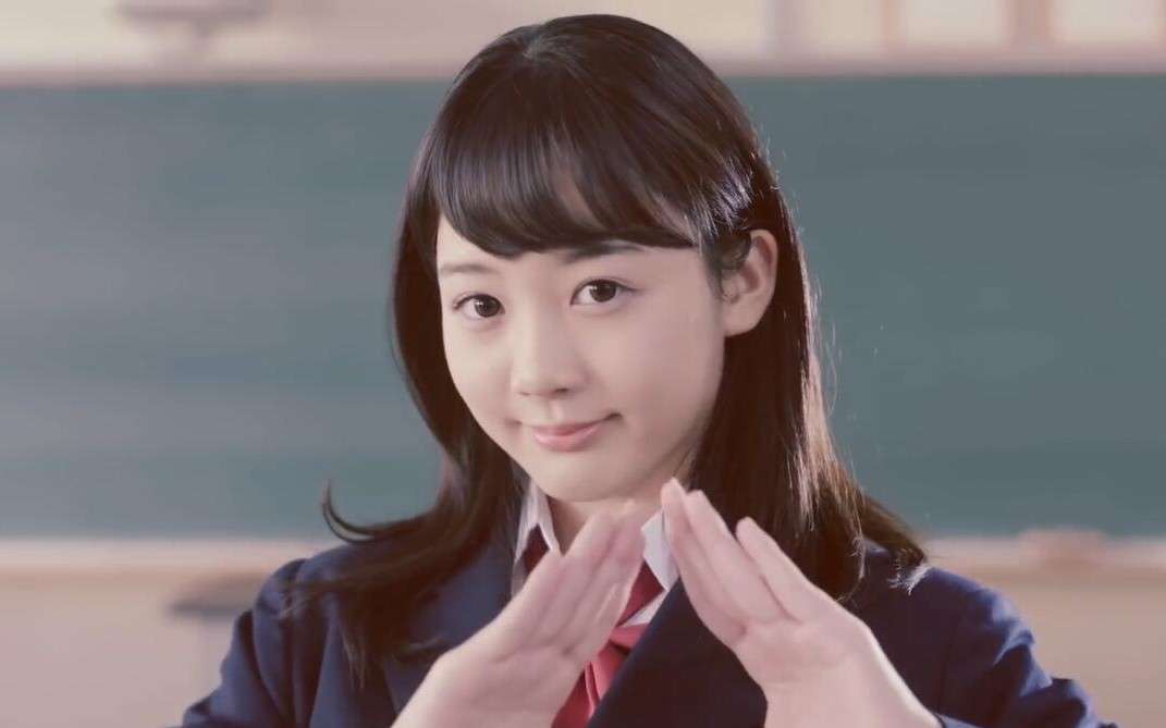 日本内衣广告《女高中生的日常PK烦恼》