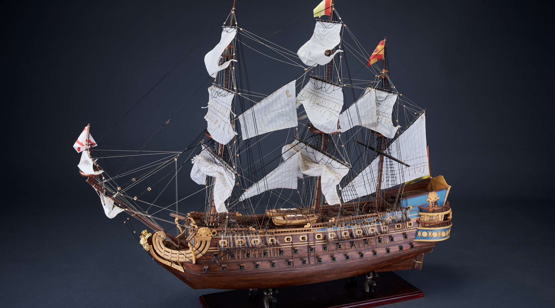 中国“船模大王”付昆祥手工制作圣菲利普号船模