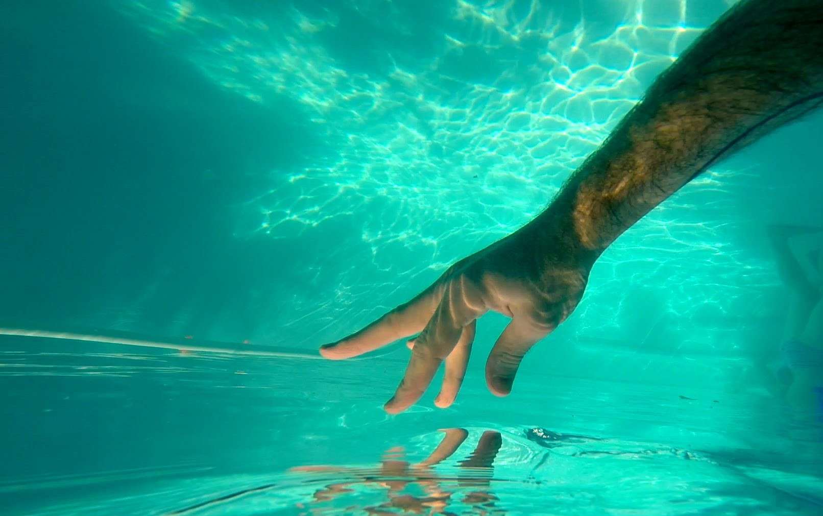 GoPro年度创意短片「一只手的旅行」