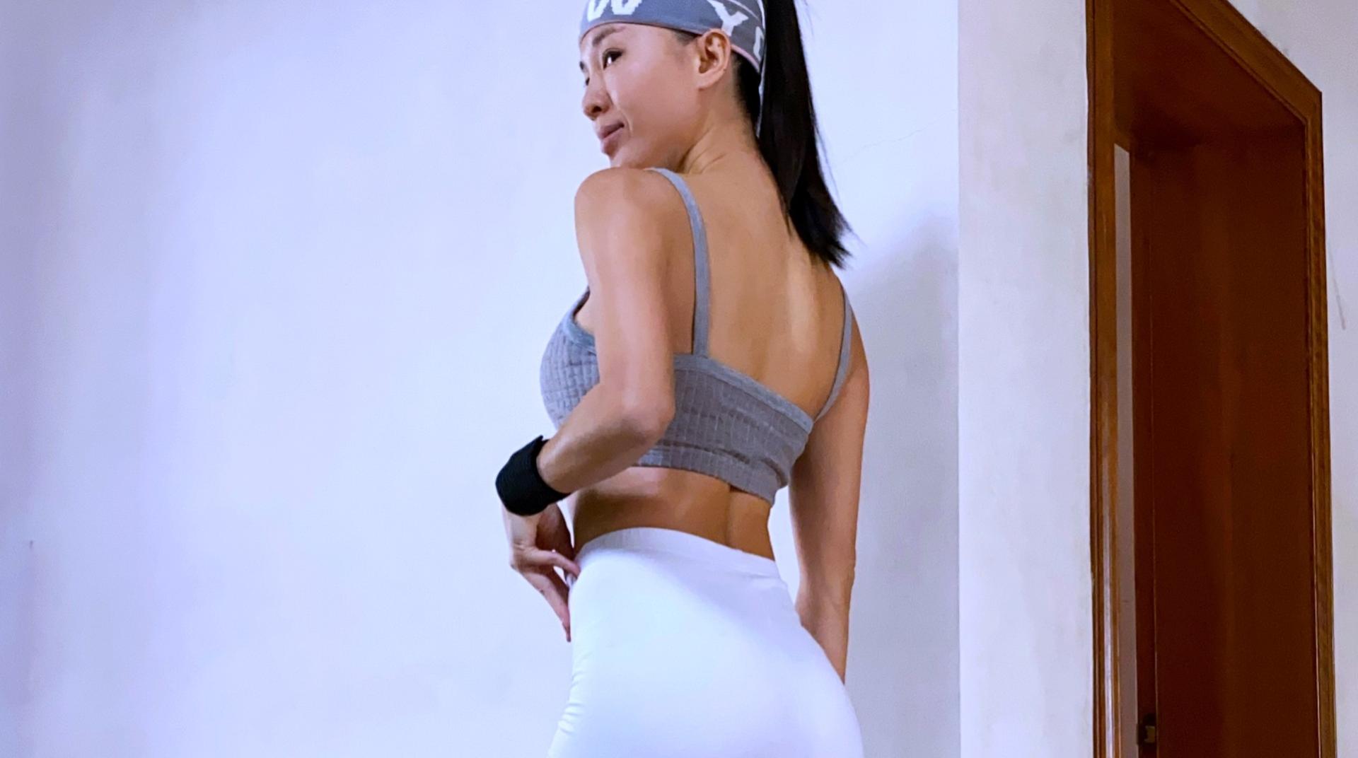 EmmaKiro黄梁燕2020健身系列-2020年4月健身写真