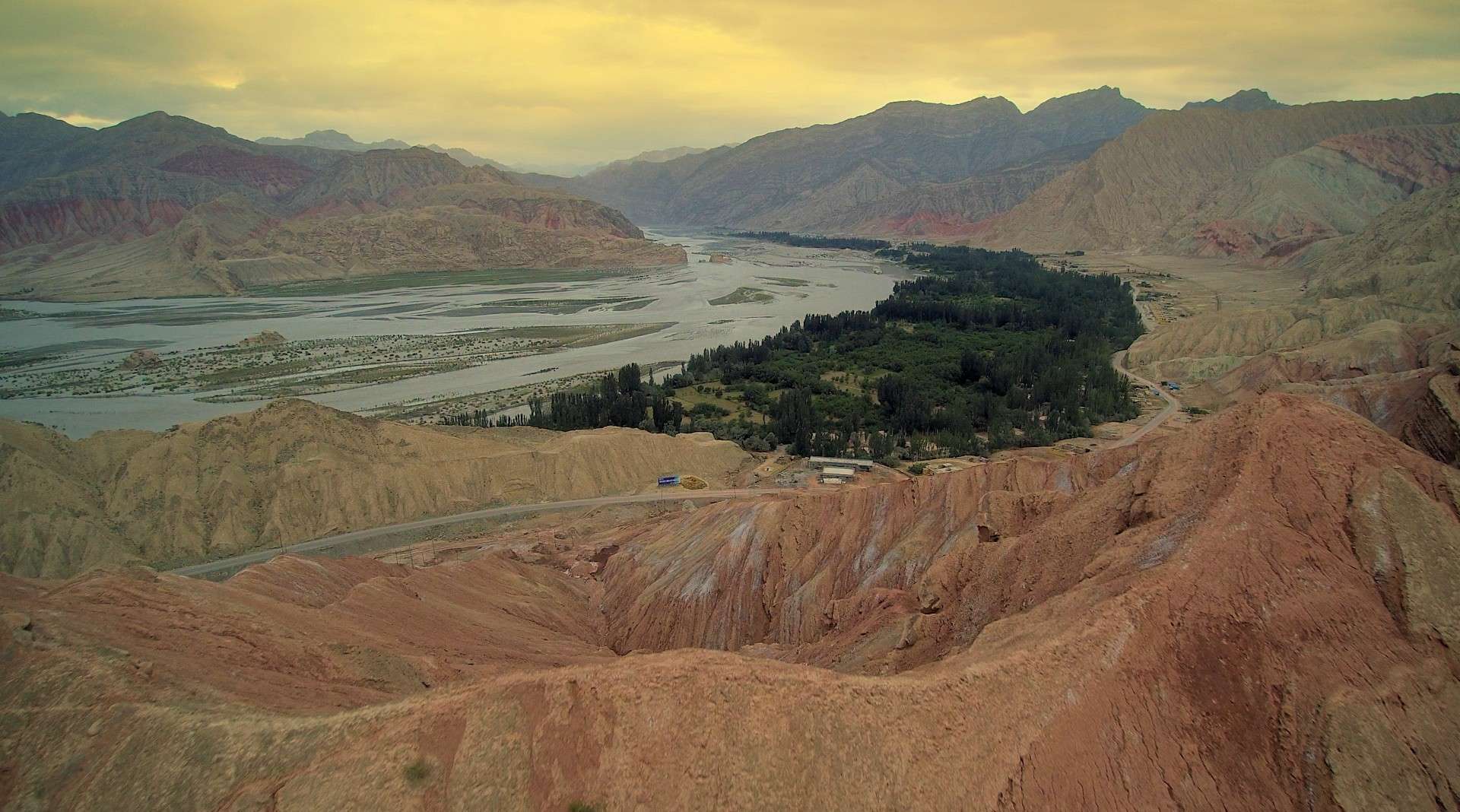 纪录片《叶尔羌河的故事》先导片
