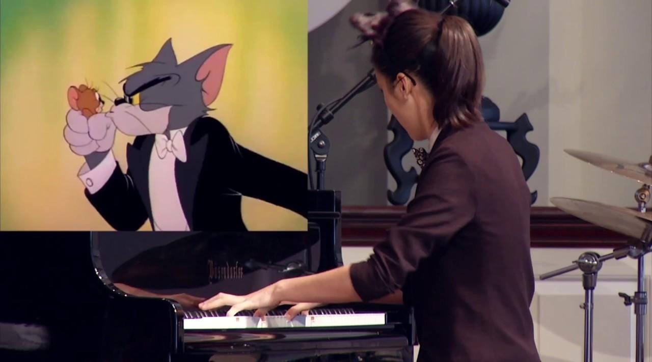 神同步！钢琴少女演奏《猫和老鼠》经典片段