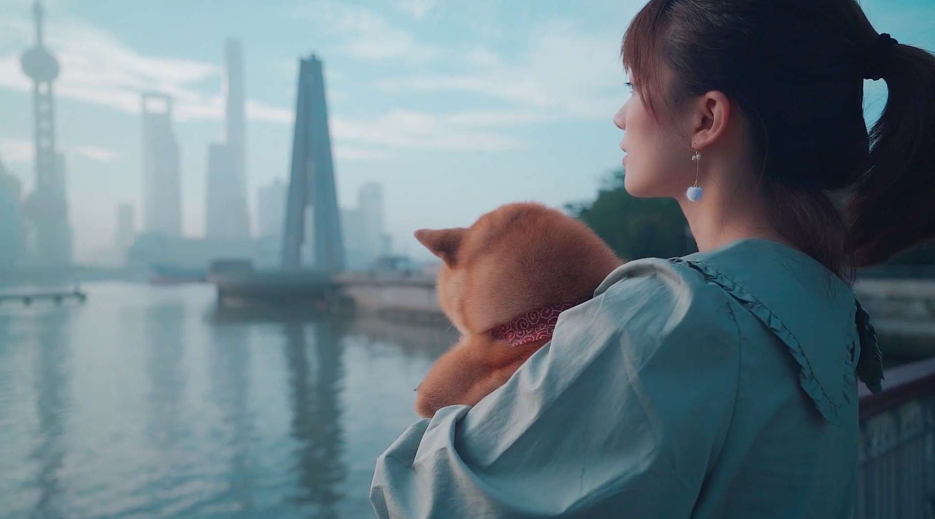 「柴柴的清晨」带可爱的柴犬逛上海外滩 | Cinematic Vlog