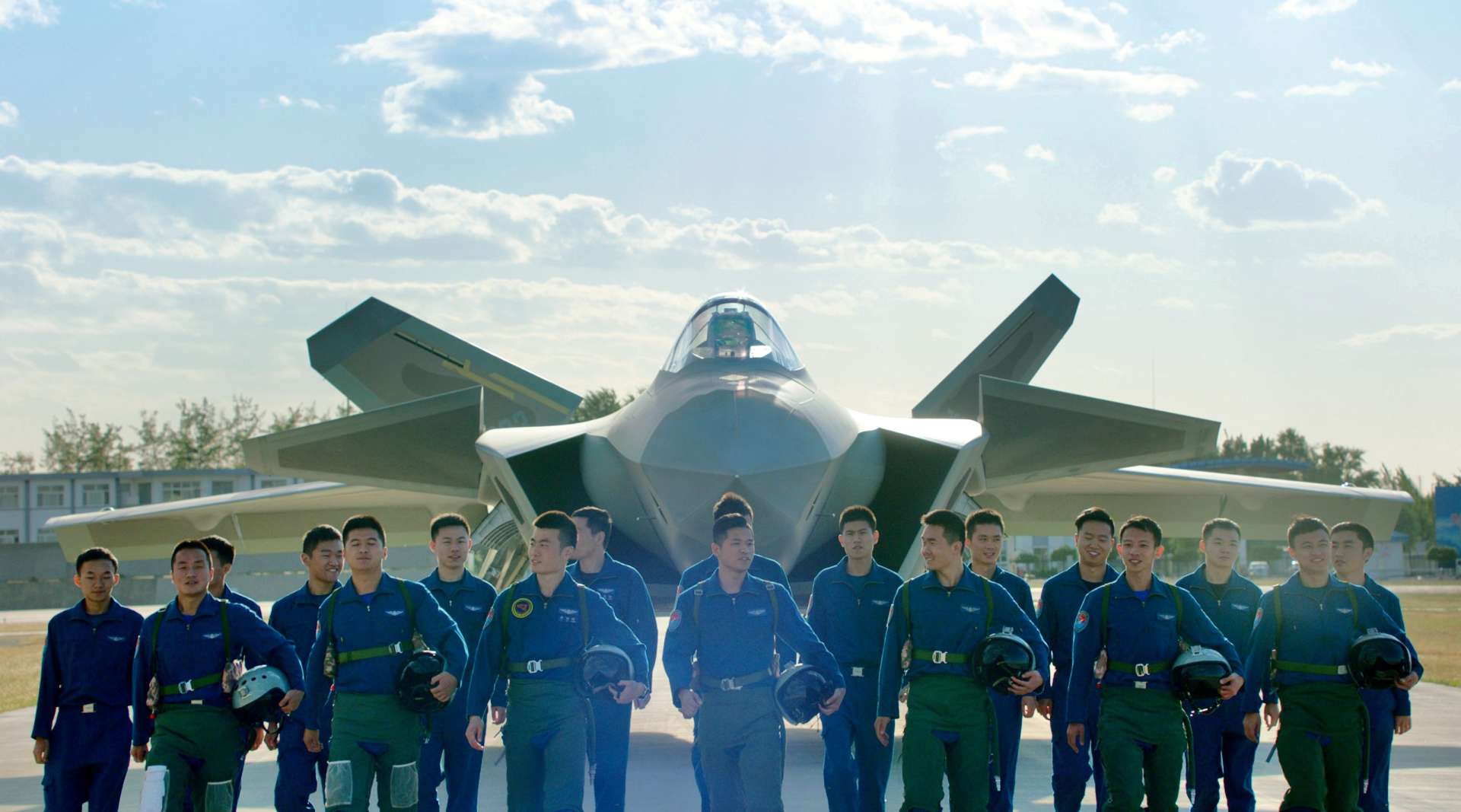 中国空军宣传片《空天安全的缔造者》
