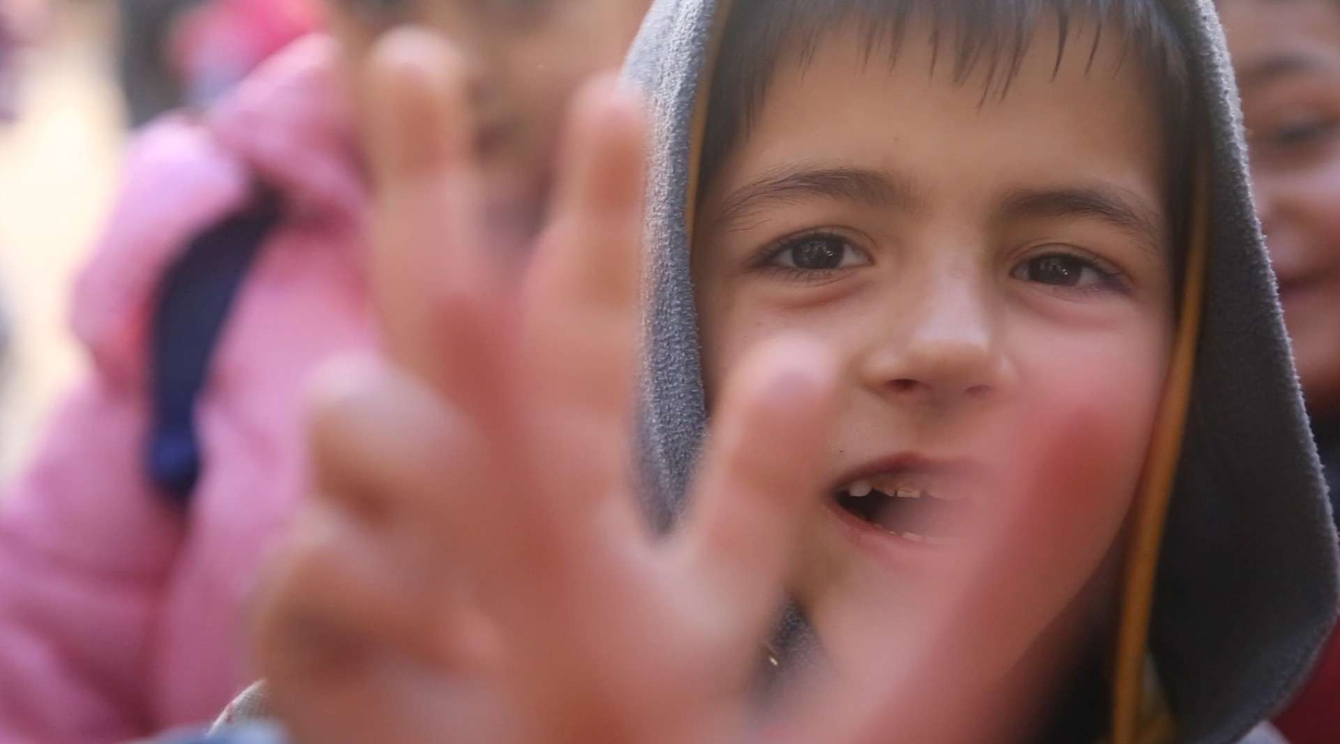 难民儿童题材纪录片《战火中的学堂》