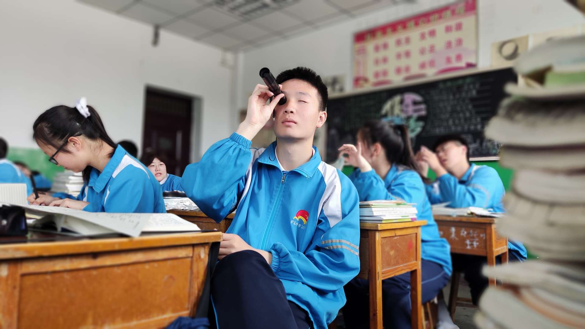 晋城市矿区中学-《未成年人保护法》宣传片