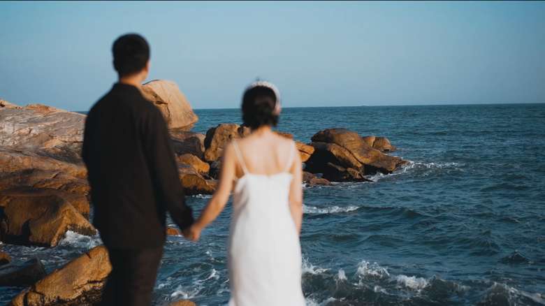 海岛旅拍第101次心动，用电影记录我们在海岛上走过的记忆，婚前mv