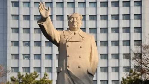赤峰市毛 泽东造像博物馆