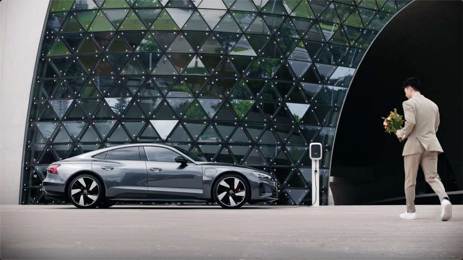 Audi e-tron GT 亚运会 X 马龙