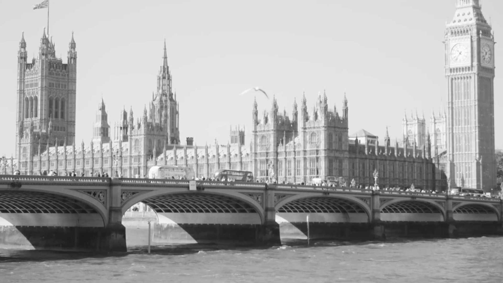 城市漫游黑白胶片大片《漫步伦敦》