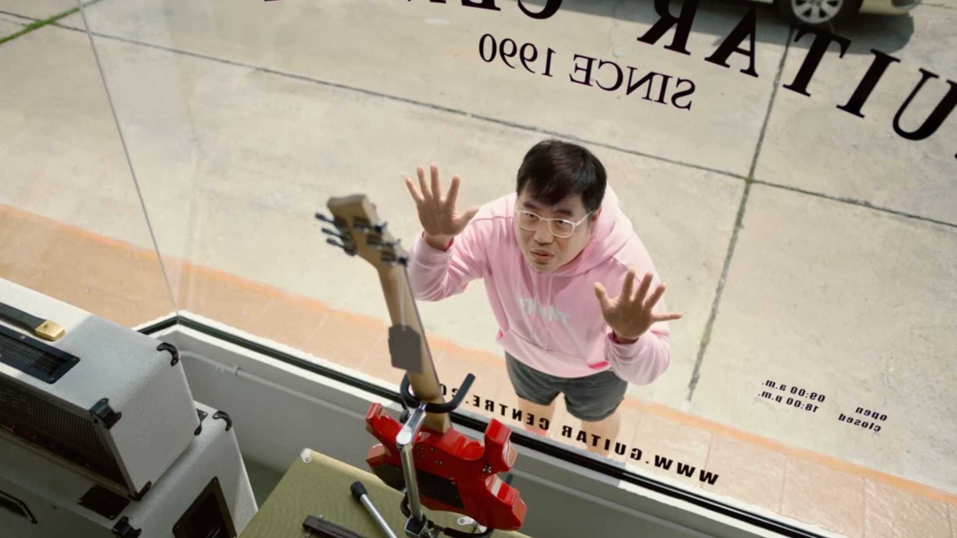 泰国又一神级广告！泰国银行创意广告《正确的消费=存储！》
