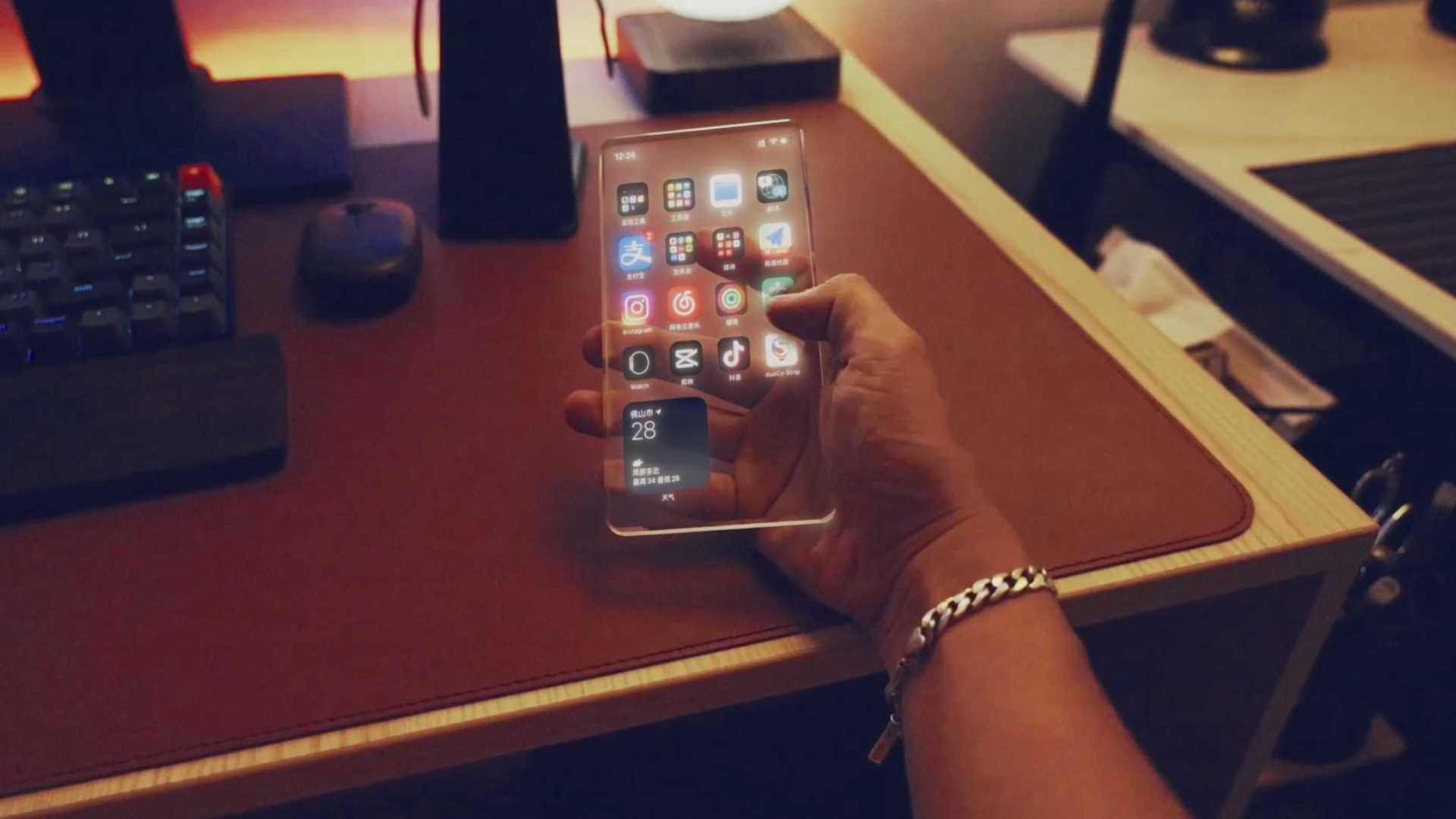 短视频｜iphone15概念版-透明Iphone