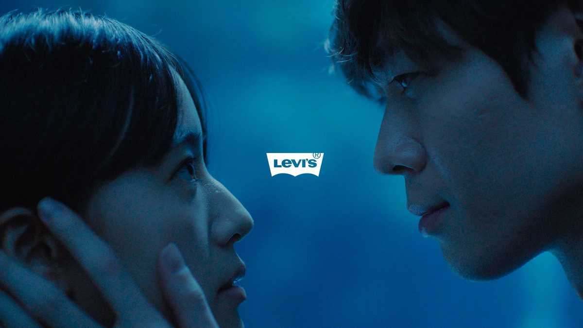 未来我们还可以自由拥抱吗？—LEVI'S日本微电影-「大胆去爱」