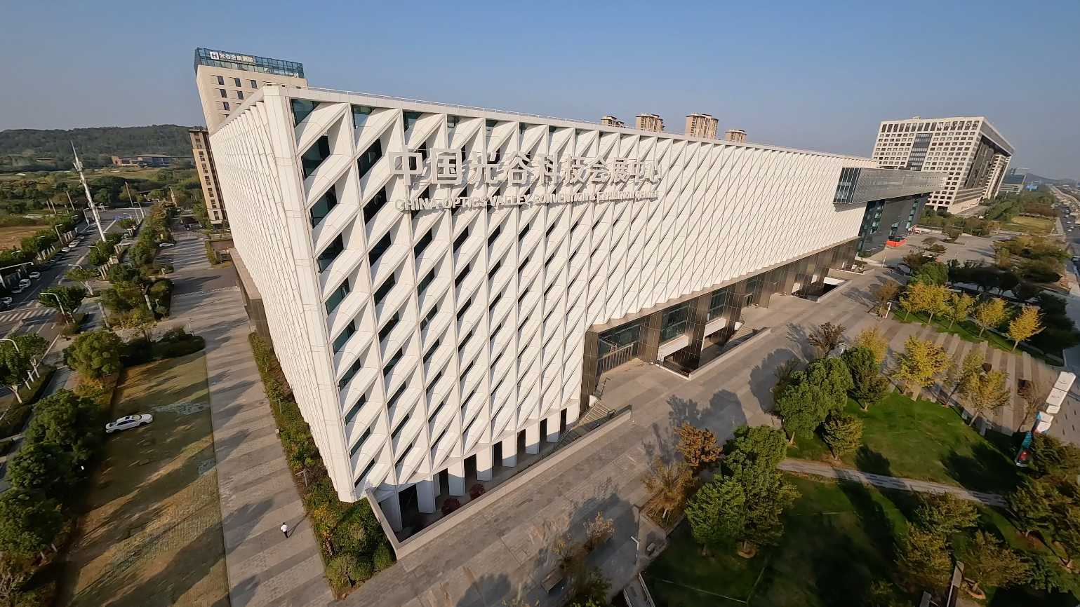 一镜到底带你穿越武汉光谷科技会展中心