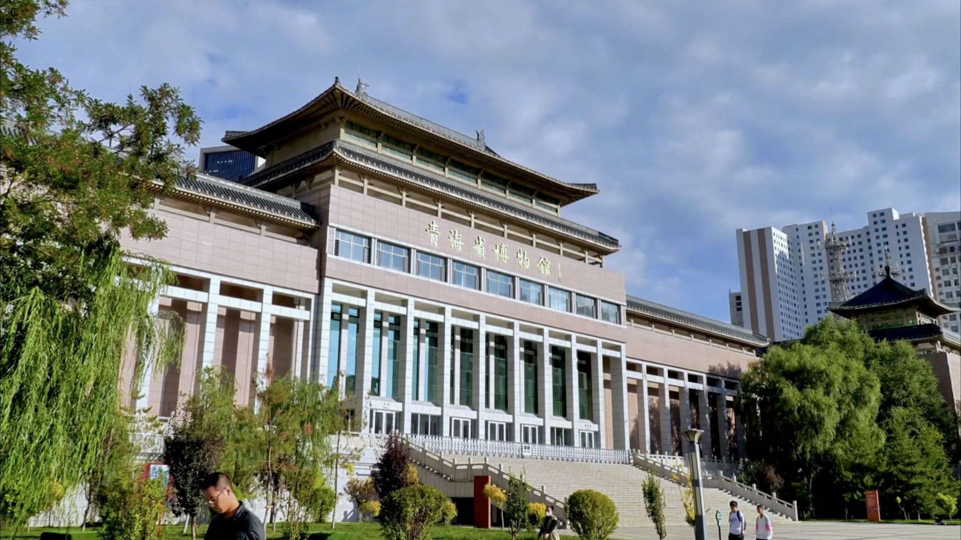 素材提供，青海省博物馆大范围移动延时摄影