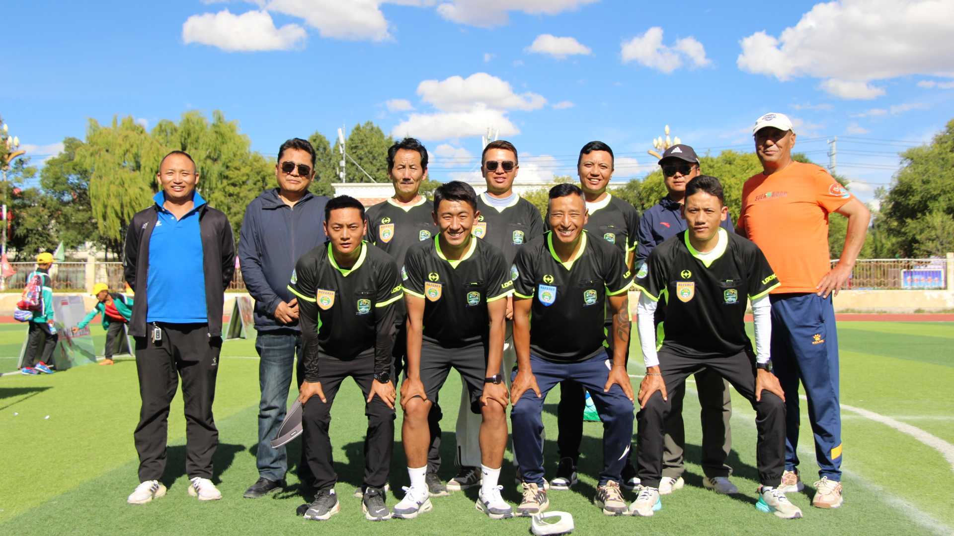 桑珠孜区第五届“校园杯”中小学生足球比赛
